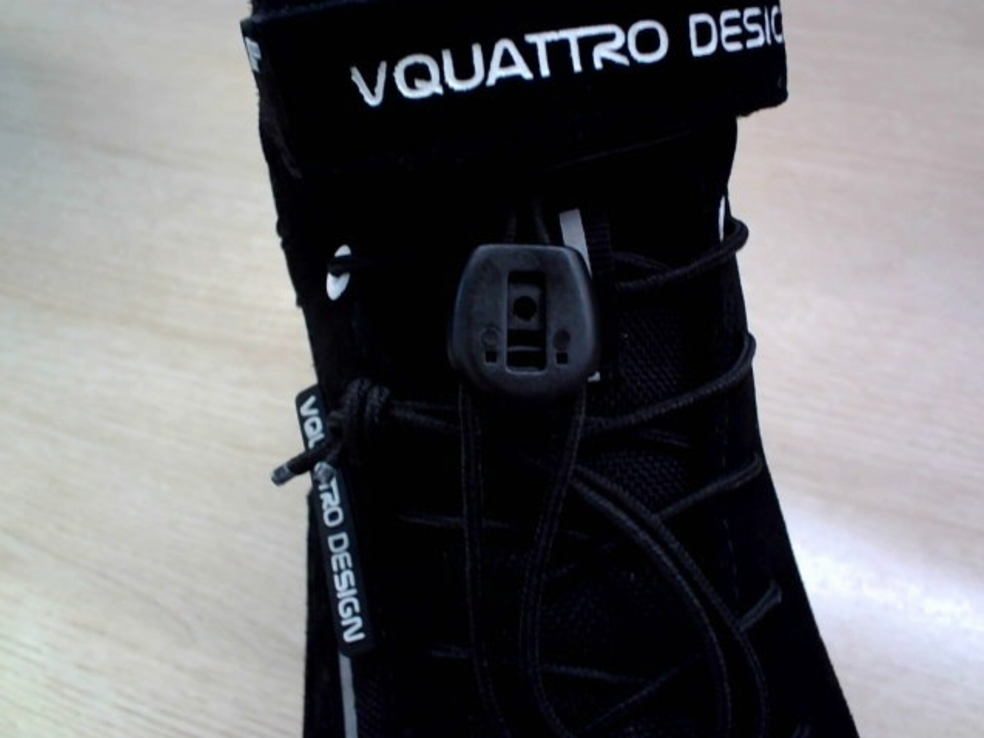 VQUATTRO DESIGN　GP4　ブーツ バイク Refurbished Vquattro GP4-19 Boots Black